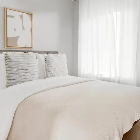 Your 2Br Spot In Soho